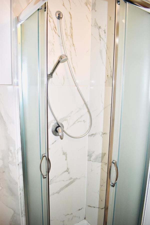 Chic House Appartement Bari Buitenkant foto