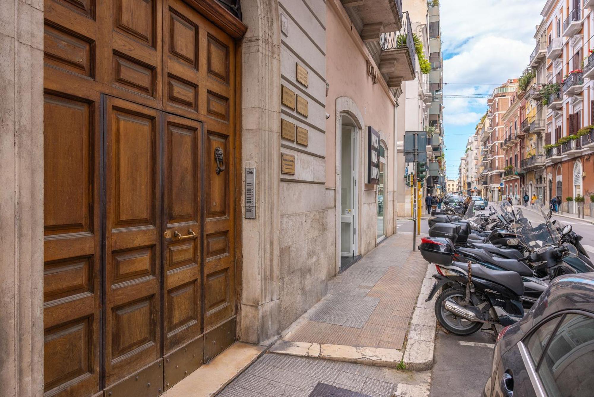 Chic House Appartement Bari Buitenkant foto